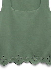 Detail image of the Louise sl square neck top in green, by brand Vero moda