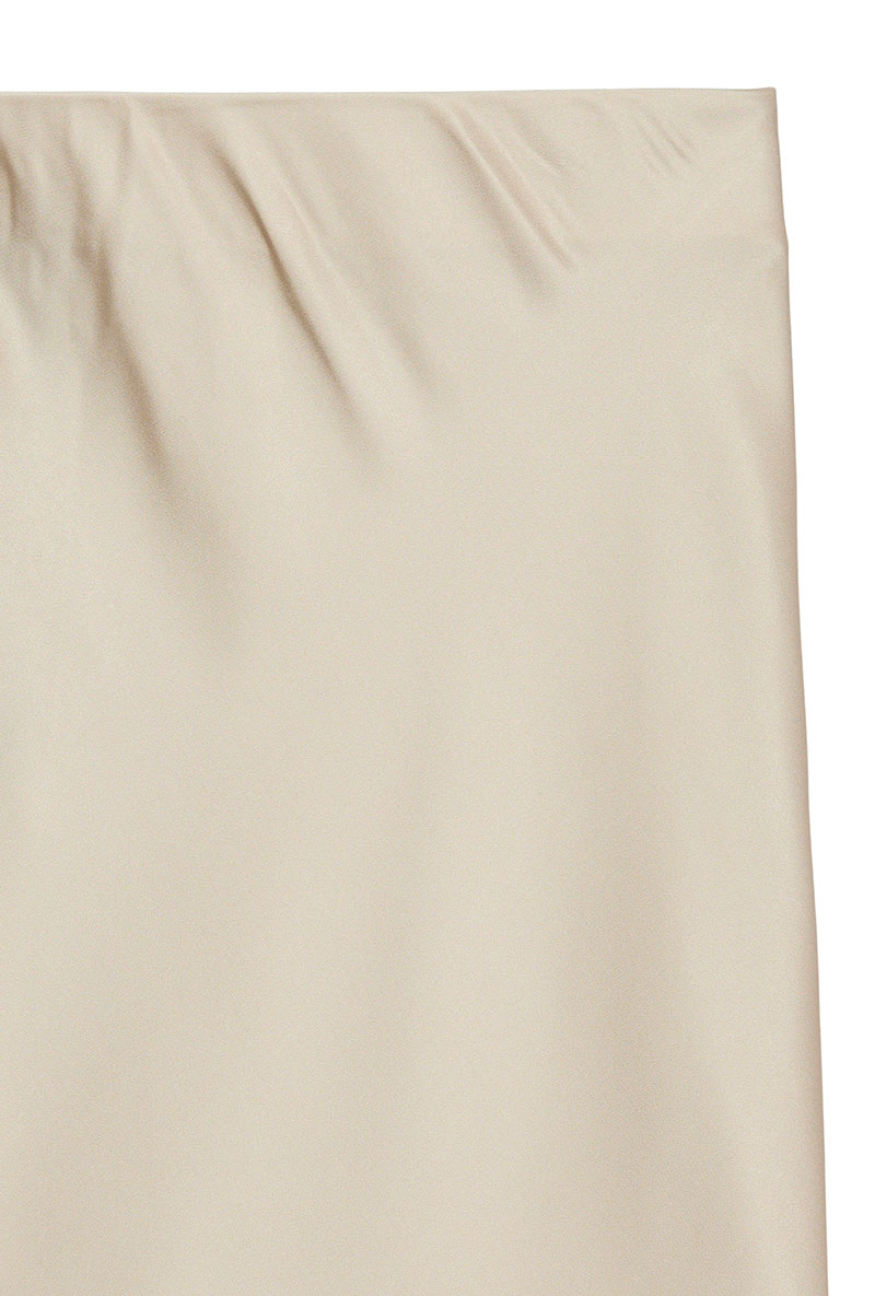 Front detail image of Reba hibisca hw skirt in beige, by brand Vero moda