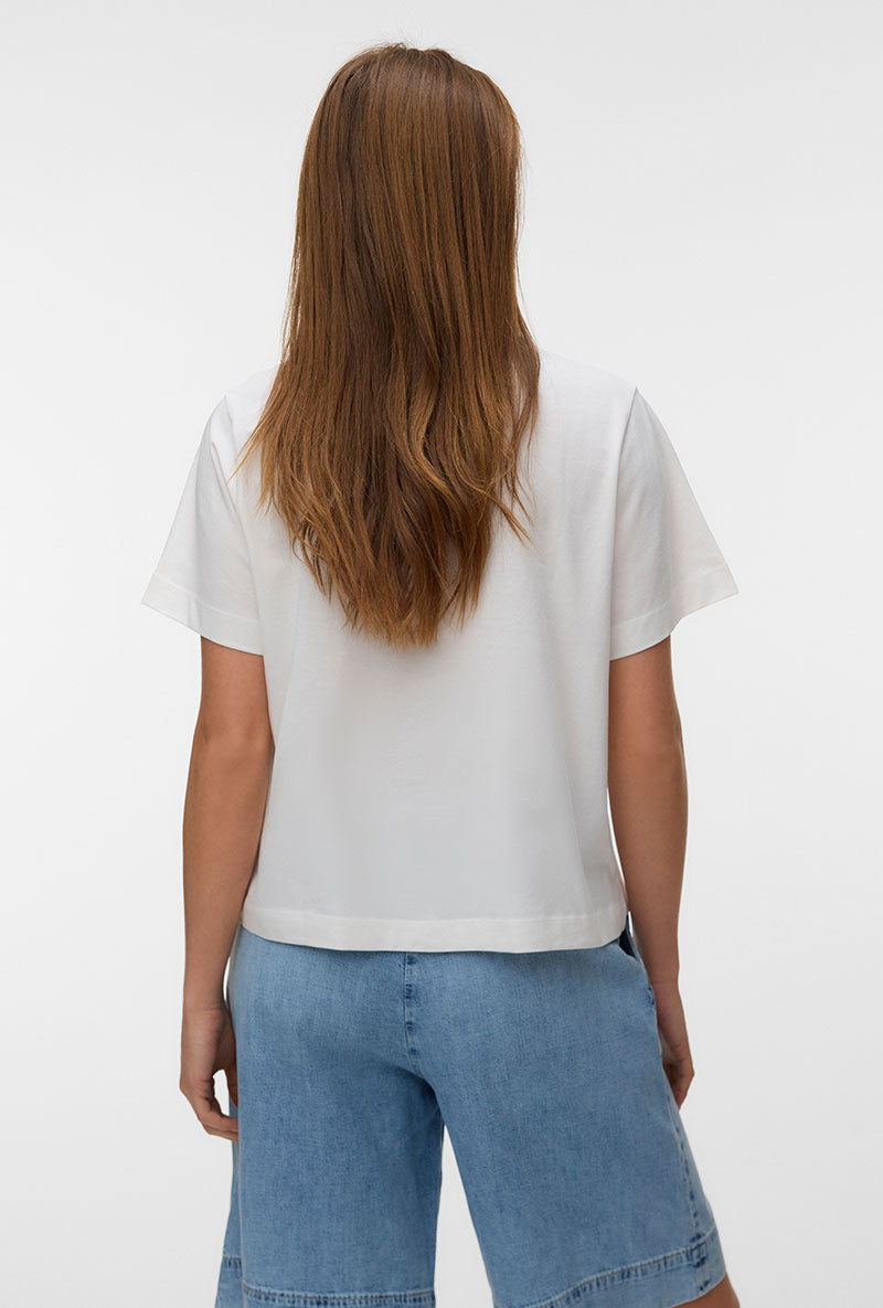 Back image of a model wearing Salli mette ss t in mul2, by brand Vero moda