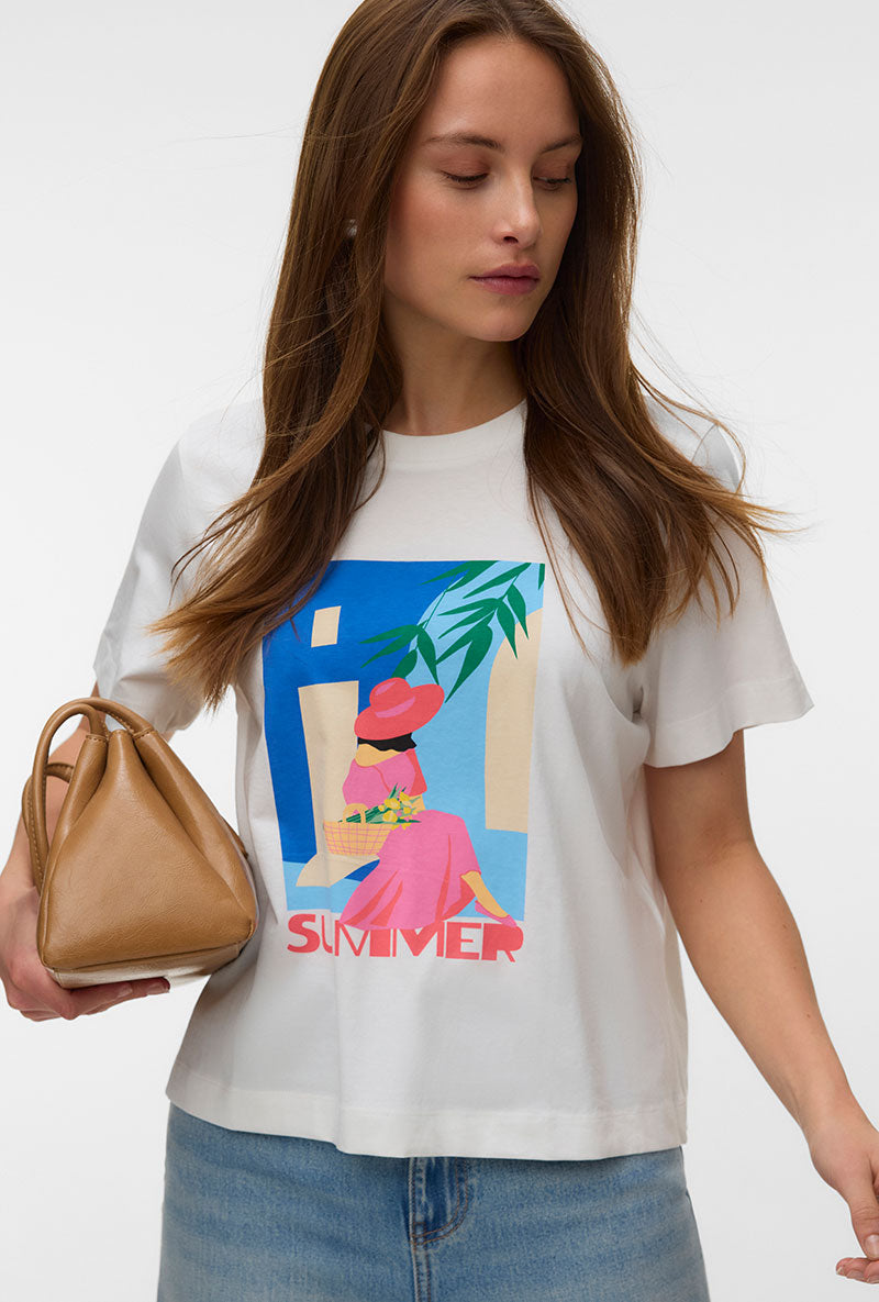 Front image of a model wearing Salli mette ss t in mul3, by brand Vero moda