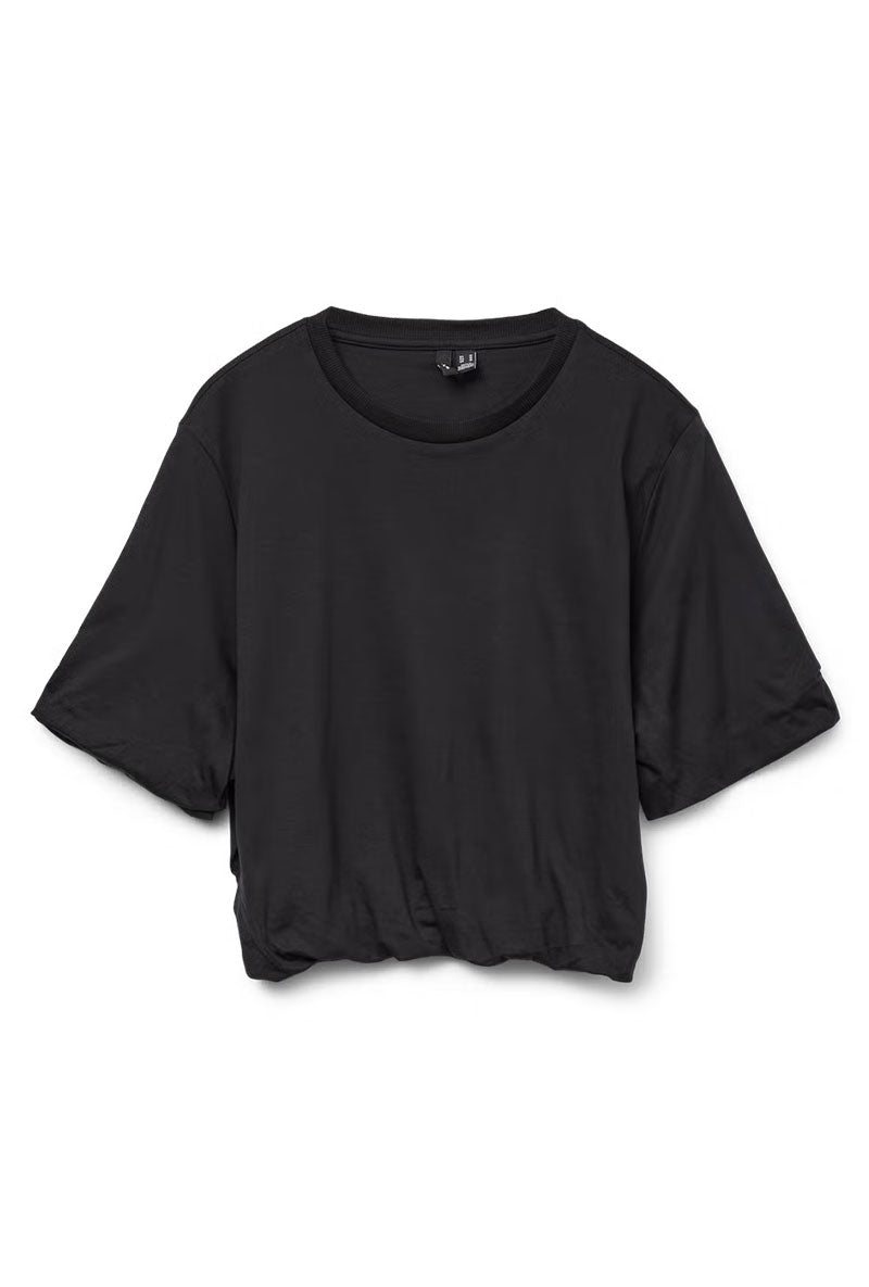 Front image of Aya penny ss cropped top in black, by brand Vero moda