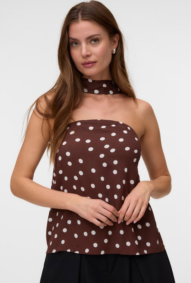 Front image of a model wearing Elisa scarf tube top in chocolate, by brand Vero moda