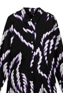 Front detail image of the Joss maya ls shirt in black, by brand Vero moda
