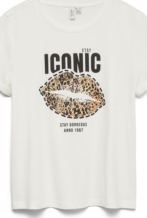 Front detail image of the Myra ss oneck tshirt in off white, by brand Vero moda