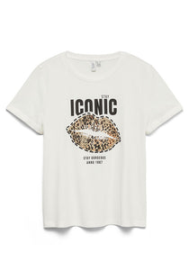 Front image of the Myra ss oneck tshirt in off white, by brand Vero moda