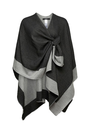 Front image of the Sika poncho in black, by brand Vero moda