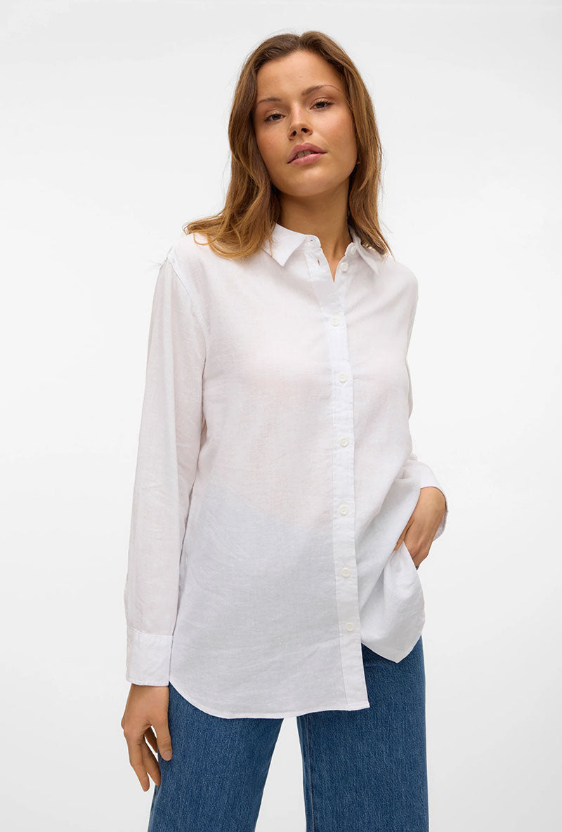 Front image of a model wearing Linn l/s vis/linen shirt in white, by brand Vero moda
