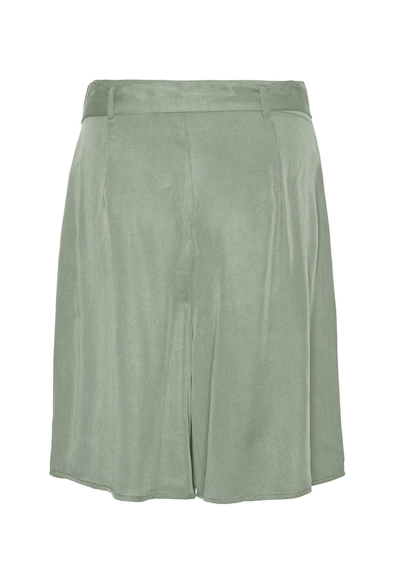 VERO MODA LILIANA PLEAT BERMUDA SHORTS